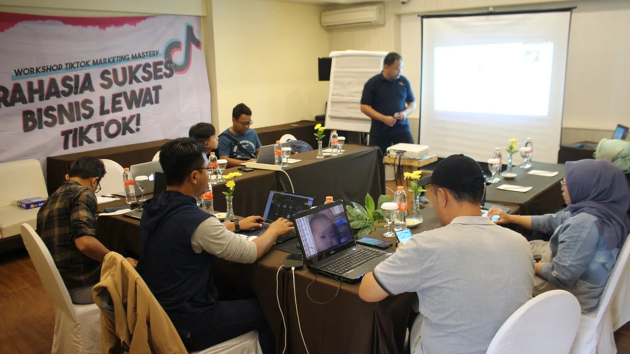 Praktik Langsung Setting TikTok Ads di Workshop TikTok Marketing Mastery Argia Academy
