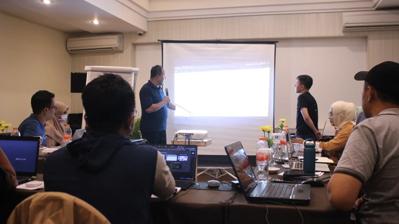 Suasana Pemaparan Materi Workshop TikTok Marketing Mastery Argia Academy